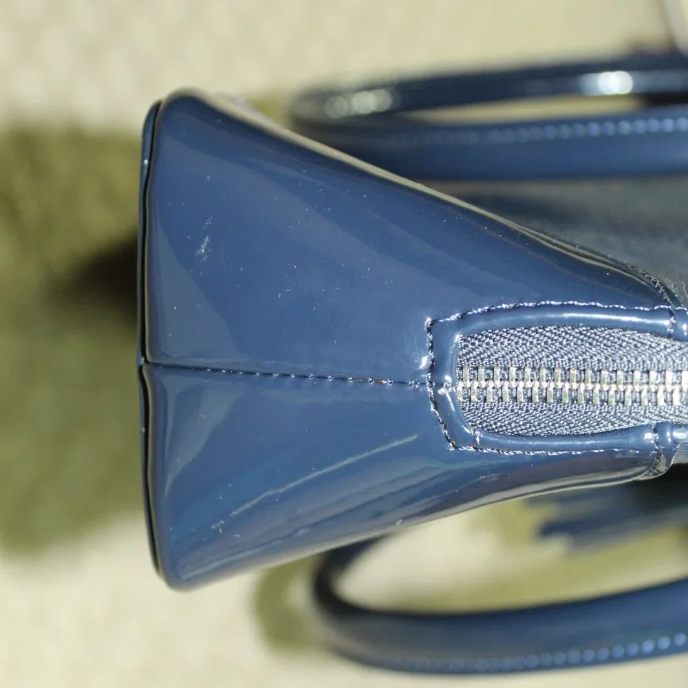 My Best Friend is a Bag Charli 13 inch Laptop Shoulder Bag - Navy Blue NWOT